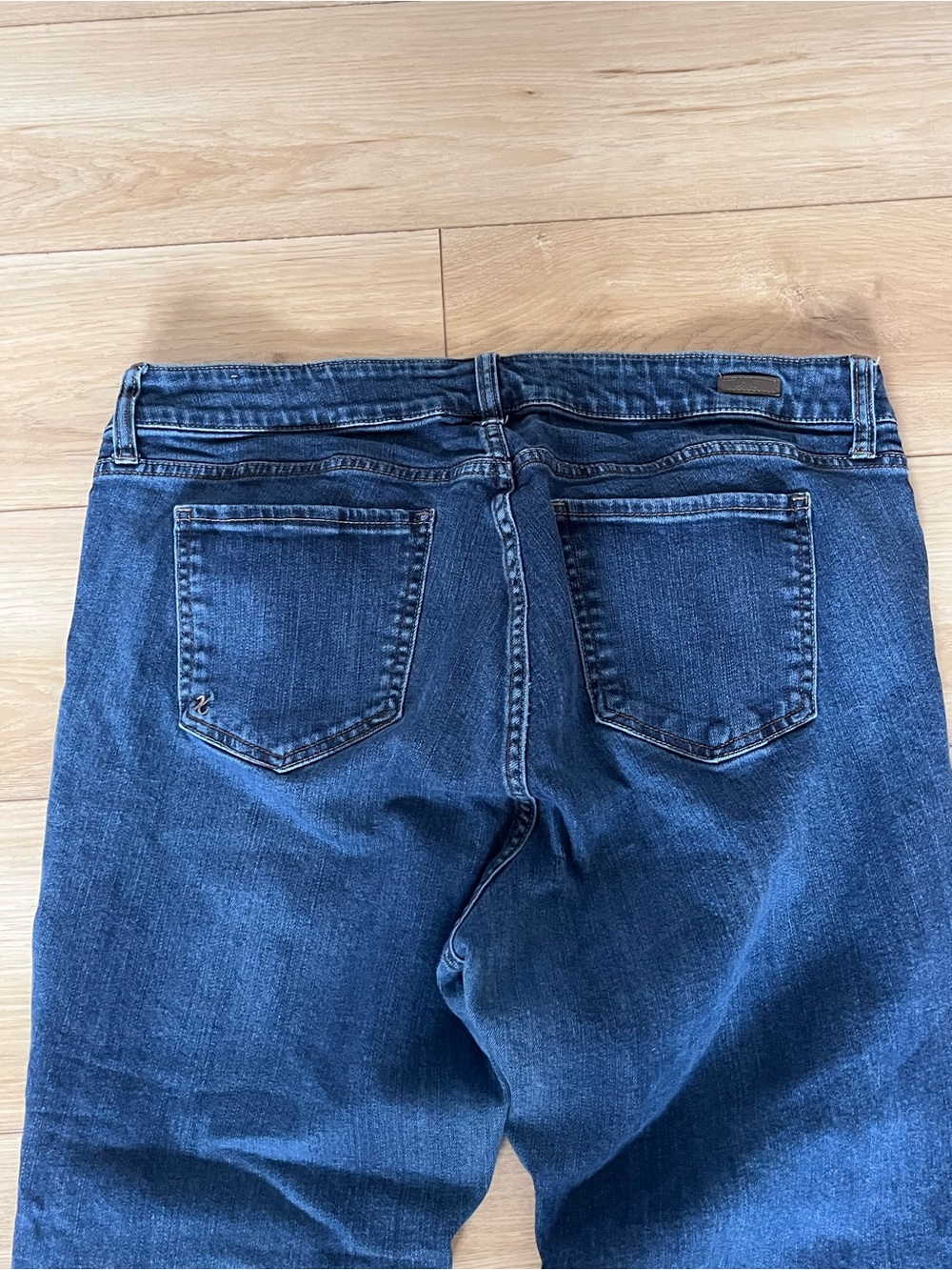 Kut from the Kloth Bootcut high rise jeans - Picture 5 of 9